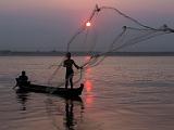 River fishing with traditional nets